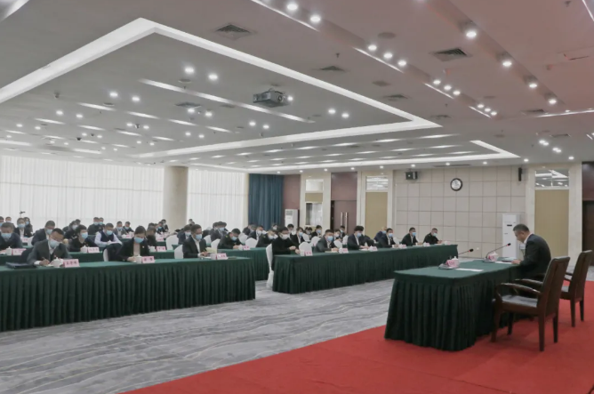 爱发体育官网、温泉集团举办贯彻落实市第十三次党代会精神宣讲报告会
