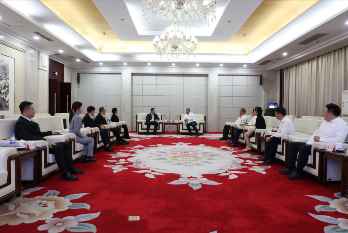 鞍勤、温泉、公服集团与招商银行签订战略合作协议！银企合作谱新篇